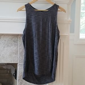 Lululemon top with open back